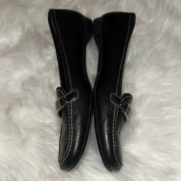 Authentic Prada Flats - Picture 2 of 7